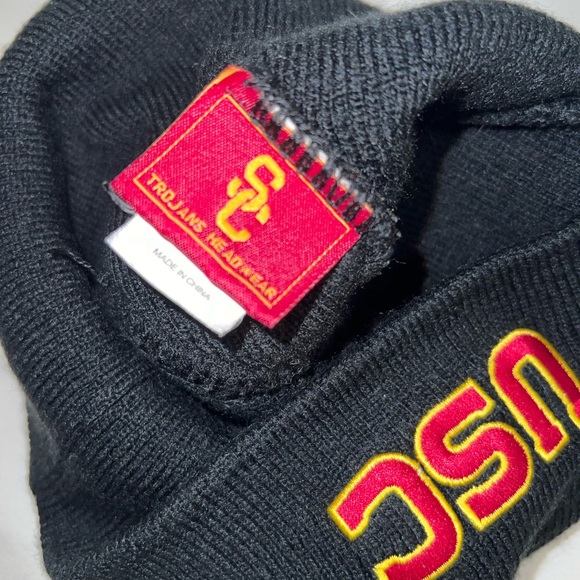 USC Trojans black and red beanie #USC #Trojans - Picture 3 of 3